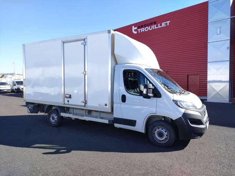 Fiat Ducato Chassis Cabine 20M3 140 CV HAYON FOURGON 3.5T