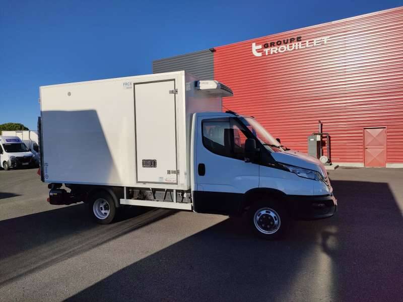 Iveco Daily Chassis Cabine FRIGO 12M3 160 CV ROUES JUMELEES HAYON CAISSE CAZAUX GROUPE THERMOKING V300 MAX 3.5 T