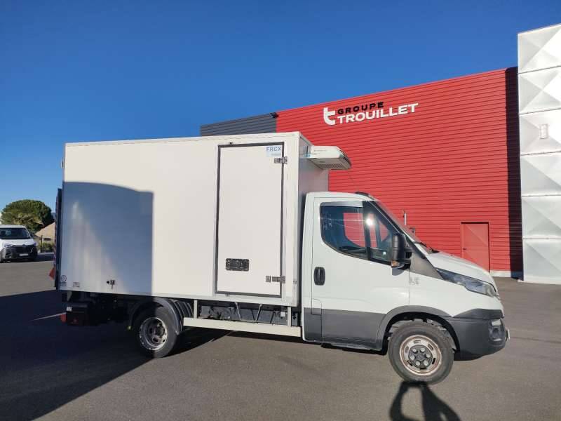 Iveco Daily Chassis Cabine FRIGO 12M3 140 CV RJ HAYON CAISSE CAZAUX GROUPE THERMOKING V300 MAX 3,5 T