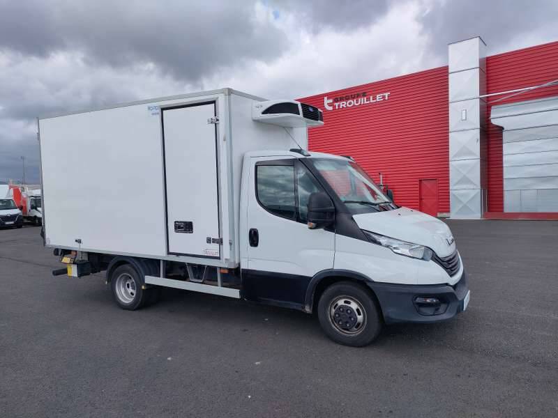 Iveco Daily Chassis Cabine FRIGO 12M3 160 CV RJ HAYON CAISSE CAZAUX GROUPE CARRIER PULSOR 400 MT 3,5 T