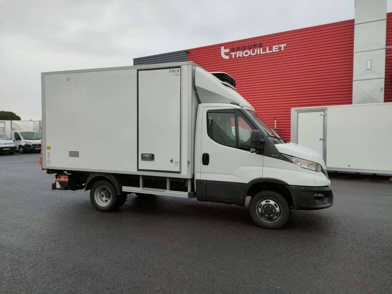 Iveco Daily Chassis Cabine FRIGO 12M3 160 CV ROUES JUMELEES HAYON CAISSE CAZAUX GROUPE CARRIER 3.5 T