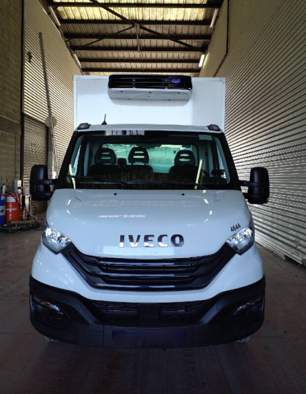Iveco Daily Chassis Cabine FRIGO 12M3 160 CV RJ HAYON GROUPE PULSOR MT 400 3,5 T