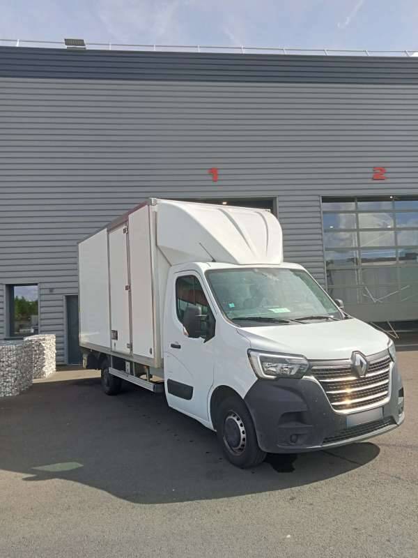 Renault Master Chassis Cabine 20M3 145 CV FOURGON HAYON 3.5T