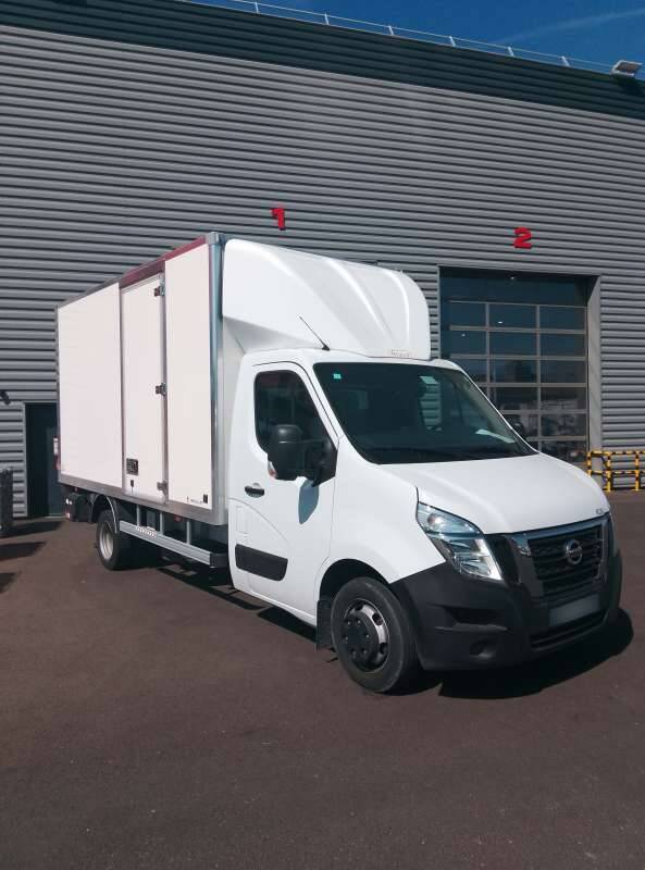 Nissan Interstar Fourgon 20M3 145 CV FOURGON HAYON 3.5 T