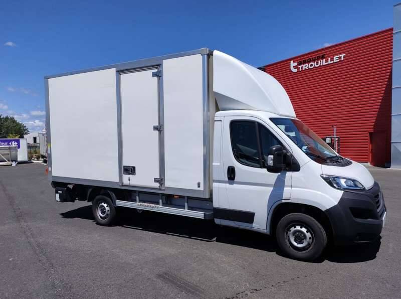 Fiat Ducato Chassis Cabine 20M3 140 CV HAYON FOURGON 3.5T