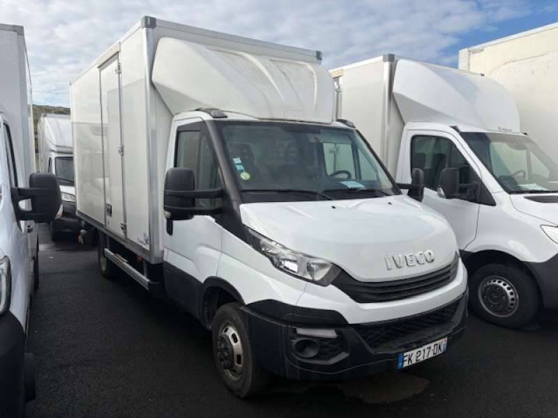 Iveco Daily Chassis Cabine 20M3 136 CV FOURGON RJ HAYON 3,5 T