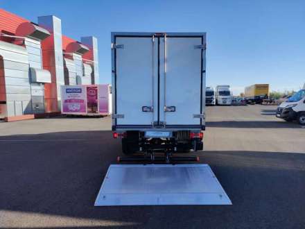 Iveco Daily Chassis Cabine FRIGO 12M3 140 CV RJ HAYON CAISSE CAZAUX GROUPE THERMOKING V300 MAX 3,5 T