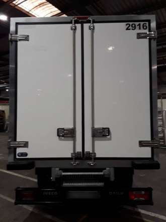Iveco Daily Chassis Cabine FRIGO OPTION HAYON - 12M3 140 CV RJ CAISSE CAZAUX GROUPE CARRIER XARIOS 350 3,5 T