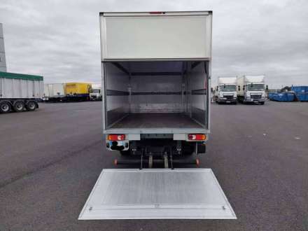 Nissan Nv400 Chassis Cabine 20M3 145 CV FOURGON HAYON 3.5 T
