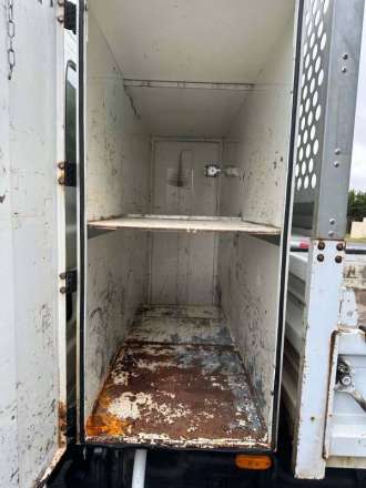 Iveco Daily Chassis Cabine RJ 130 CV COFFRE A PILONNEUSE 3,5 T