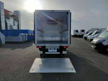 Iveco Daily Chassis Cabine FRIGO 12M3 160 CV ROUES JUMELEES HAYON CAISSE CAZAUX GROUPE CARRIER 3.5 T