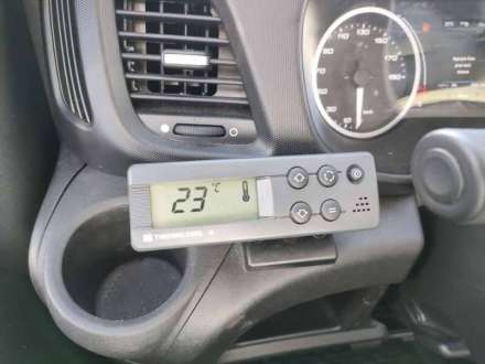 Iveco Daily Chassis Cabine FRIGO 12M3 160 CV RJ HAYON CAISSE CAZAUX GROUPE THERMOKING V300 MAX 3,5 T