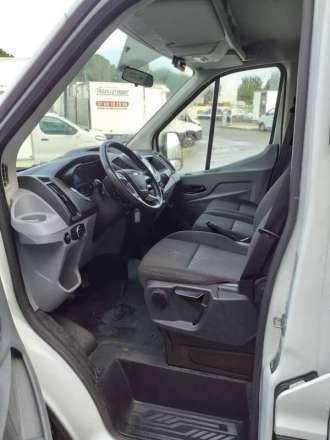 Ford Transit Chassis Cabine 12M3 130 CV RJ CAISSE CAZAUX GROUPE THERMOKING V300 MAX 3,5 T