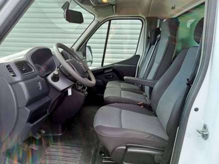 Nissan Nv400 Chassis Cabine 20M3 145 CV FOURGON HAYON 3.5 T