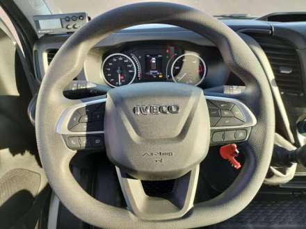 Iveco Daily Chassis Cabine FRIGO 12M3 160 CV ROUES JUMELEES HAYON CAISSE CAZAUX GROUPE THERMOKING V300 MAX 3.5 T