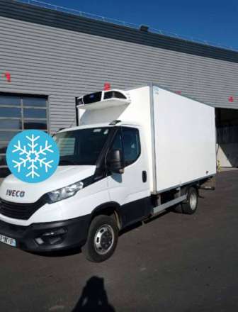 Iveco Daily Chassis Cabine FRIGO 12M3 160 CV RJ HAYON CAISSE CAZAUX GROUPE CARRIER PULSOR 400 MT 3,5 T