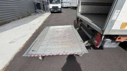 Ford Transit Chassis Cabine 20M3 130 CV FOURGON RJ HAYON 4 VERINS 3,5 T
