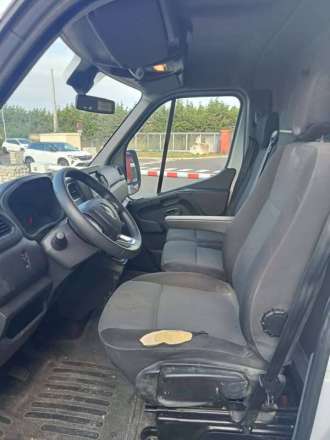 Renault Master Chassis Cabine 20M3 145 CV FOURGON HAYON 3.5T