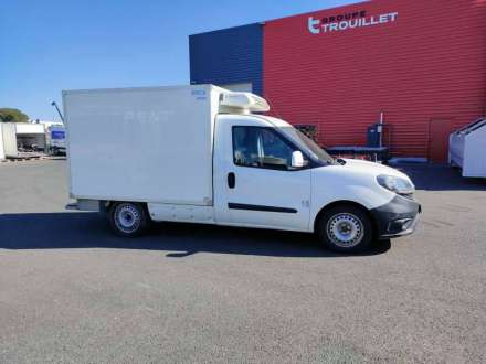 Fiat Doblo Plancher Cabine FRIGO 5M3 105 CV CAISSE CAZAUX GROUPE THERMOKING V200 MAX 2,5 T
