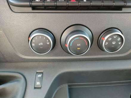 Renault Master Fourgon 20M3 145 CV FOURGON HAYON 3,5 T