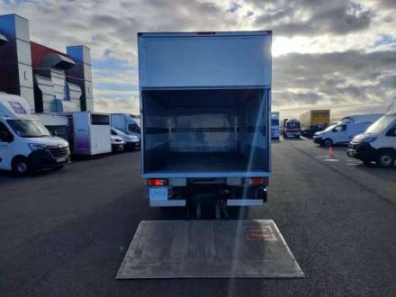 Renault Master Chassis Cabine 20M3 145 CV FOURGON HAYON 3.5T