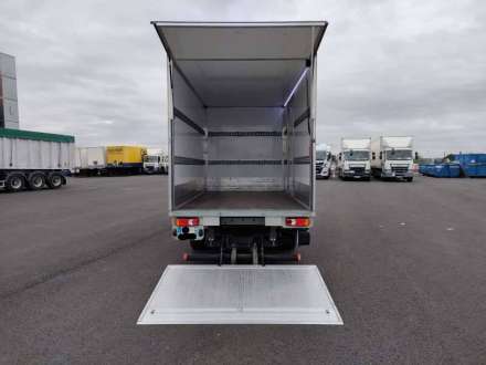 Nissan Nv400 Chassis Cabine 20M3 145 CV FOURGON HAYON 3.5 T