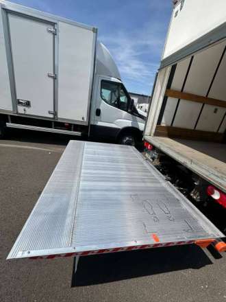 Renault Master Chassis Cabine 20M3 145 CV FOURGON HAYON 3,5 T