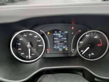 Iveco Daily Chassis Cabine 20M3 180 CV FOURGON RJ HAYON 3,5 T