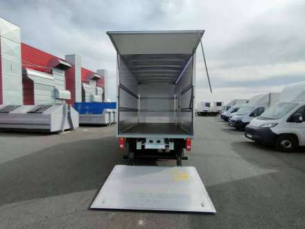 Mercedes-benz Sprinter Chassis Cabine 20M3 FOURGON HAYON 3.5 T