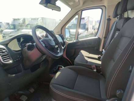 Peugeot Boxer Plancher Cabine 20M3 140 CV FOURGON PORTE ARRIERE RELEVANTE 3.5 T