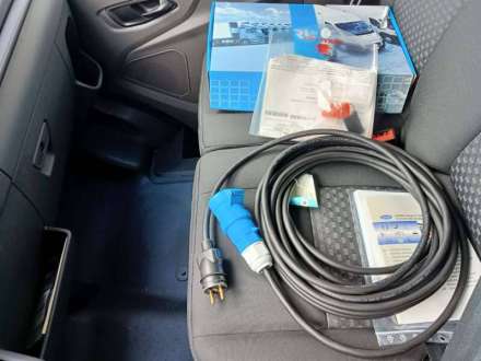 Ford Transit Chassis Cabine FRIGO 12M3 130 CV ROUES JUMELEES HAYON CAISSE CAZAUX GROUPE THERMOKING MONOTEMPERATURE V300 MAX 3,5 T