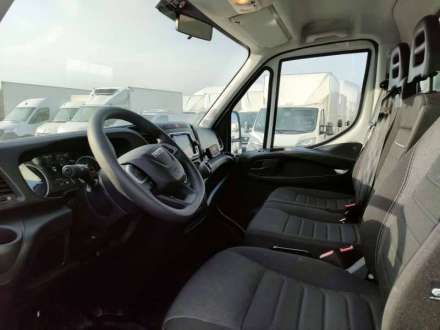 Iveco Daily Chassis Cabine FRIGO 12M3 160 CV ROUES JUMELEES HAYON CAISSE CAZAUX GROUPE CARRIER 3.5 T