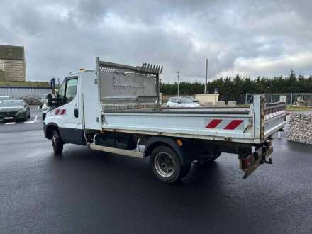 Iveco Daily Chassis Cabine RJ 130 CV COFFRE A PILONNEUSE 3,5 T