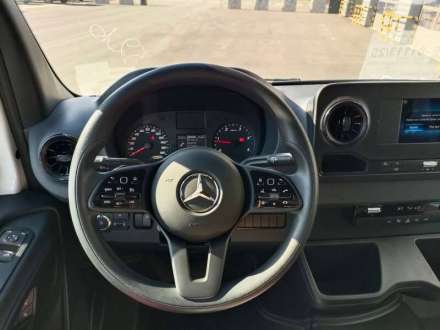 Mercedes-benz Sprinter Fourgon 20M3 FOURGON HAYON 3.5 T