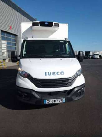 Iveco Daily Chassis Cabine FRIGO 12M3 160 CV RJ HAYON CAISSE CAZAUX GROUPE CARRIER PULSOR 400 MT 3,5 T
