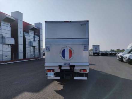Renault Master Chassis Cabine 20M3 145 CV FOURGON HAYON 3.5T