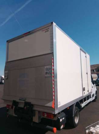 Nissan Interstar Fourgon 20M3 145 CV FOURGON HAYON 3.5 T