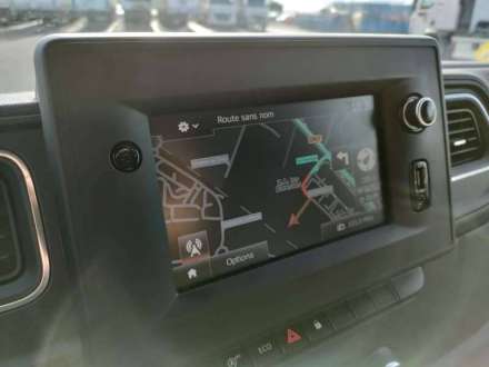 Renault Master Chassis Cabine 20M3 145 CV FOURGON HAYON 3.5T