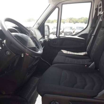 Iveco Daily Chassis Cabine FRIGO OPTION HAYON - 12M3 140 CV RJ CAISSE CAZAUX GROUPE CARRIER XARIOS 350 3,5 T