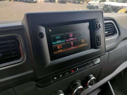 Renault Master Fourgon 20M3 145 CV FOURGON HAYON 3,5 T