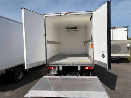 Iveco Daily Chassis Cabine FRIGO 12M3 160 CV ROUES JUMELEES HAYON CAISSE CAZAUX GROUPE THERMOKING V300 MAX 3.5 T