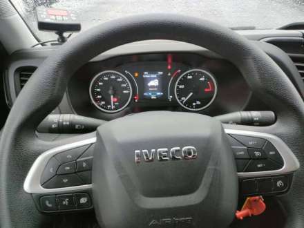 Iveco Daily Chassis Cabine FRIGO 12M3 160 CV ROUES JUMELEES HAYON CAISSE CAZAUX GROUPE CARRIER 3.5 T