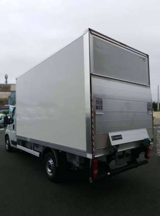 Peugeot Boxer Fourgon 20M3 180 CV HAYON FOURGON 3.5 T