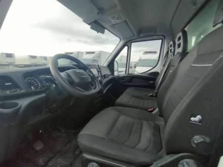 Iveco Daily Chassis Cabine FRIGO 12M3 160 CV ROUES JUMELEES HAYON CAISSE CAZAUX GROUPE CARRIER 3.5 T