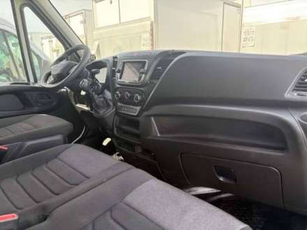 Iveco Daily Chassis Cabine FRIGO 12M3 160 CV ROUES JUMELEES HAYON CAISSE CAZAUX GROUPE THERMOKING V300 MAX 3.5 T