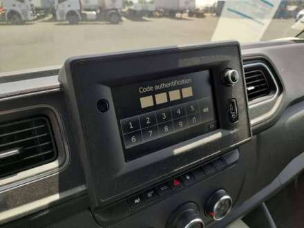 Renault Master Chassis Cabine 20M3 145 CV FOURGON HAYON 3.5T