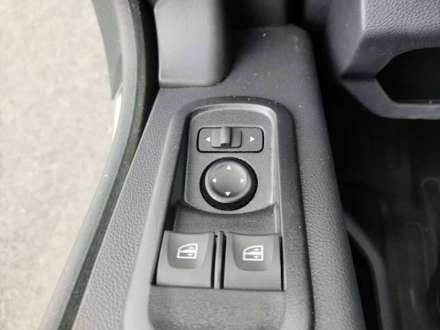 Nissan Interstar Chassis Simple Cabine 20M3 CHASSIS-CABINE HAYON 3T5 DCI 145 CH
