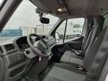 Nissan Interstar Fourgon 20M3 145 CV FOURGON HAYON 3.5 T