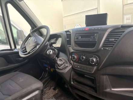 Iveco Daily Chassis Cabine 20M3 136 CV FOURGON RJ HAYON 3,5 T