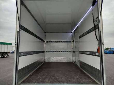 Nissan Nv400 Chassis Cabine 20M3 145 CV FOURGON HAYON 3.5 T